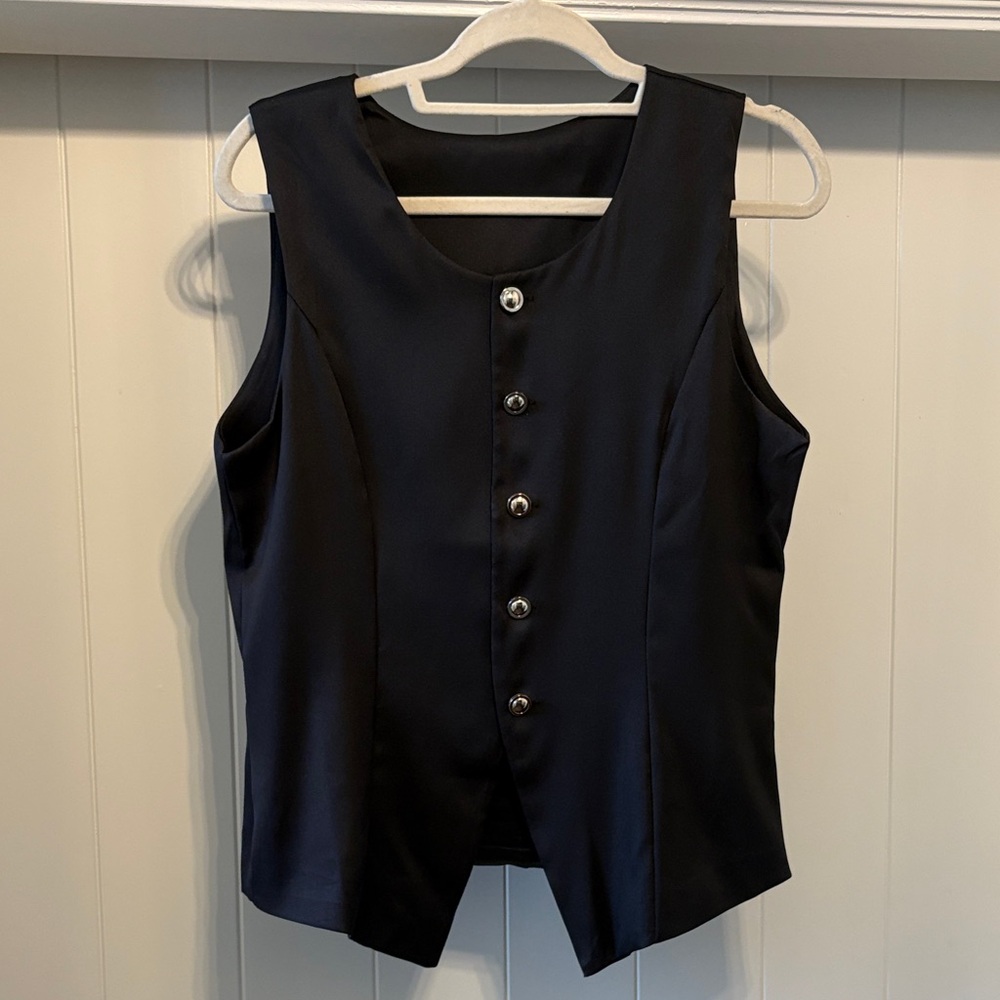 Elegant Black Sleeveless Top/Vest size S/M
